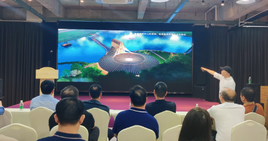 御业毛总带领信阳平桥区委领导一行考察幸福公社