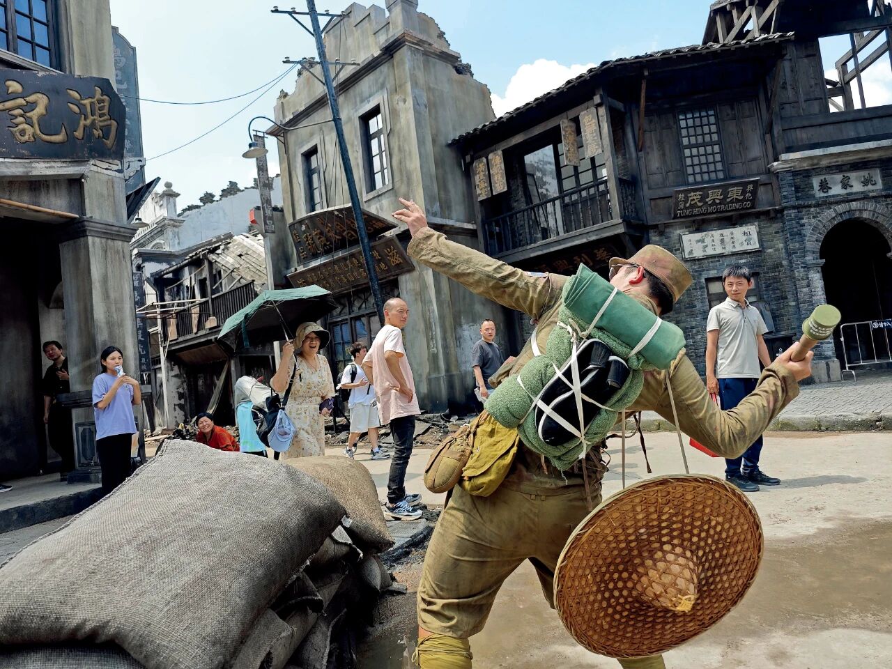 8.88亿人次！这个“超级黄金周”，8090亿元都花在哪？